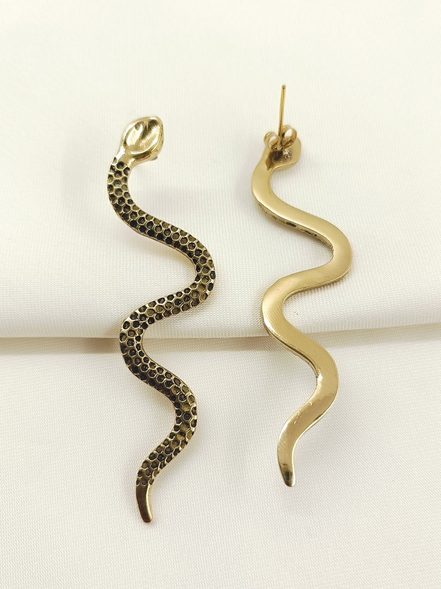 Rashmik Golden Men's Earrings