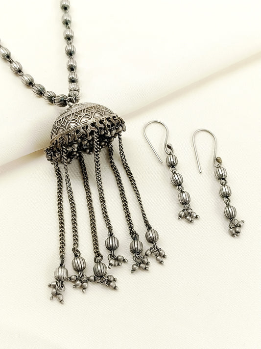 Misha Plain Oxidized Pendant Set
