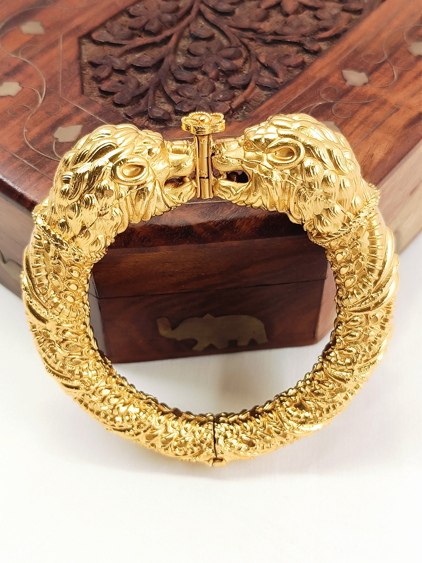 Mihir Golden Men's Royal Lion Kada