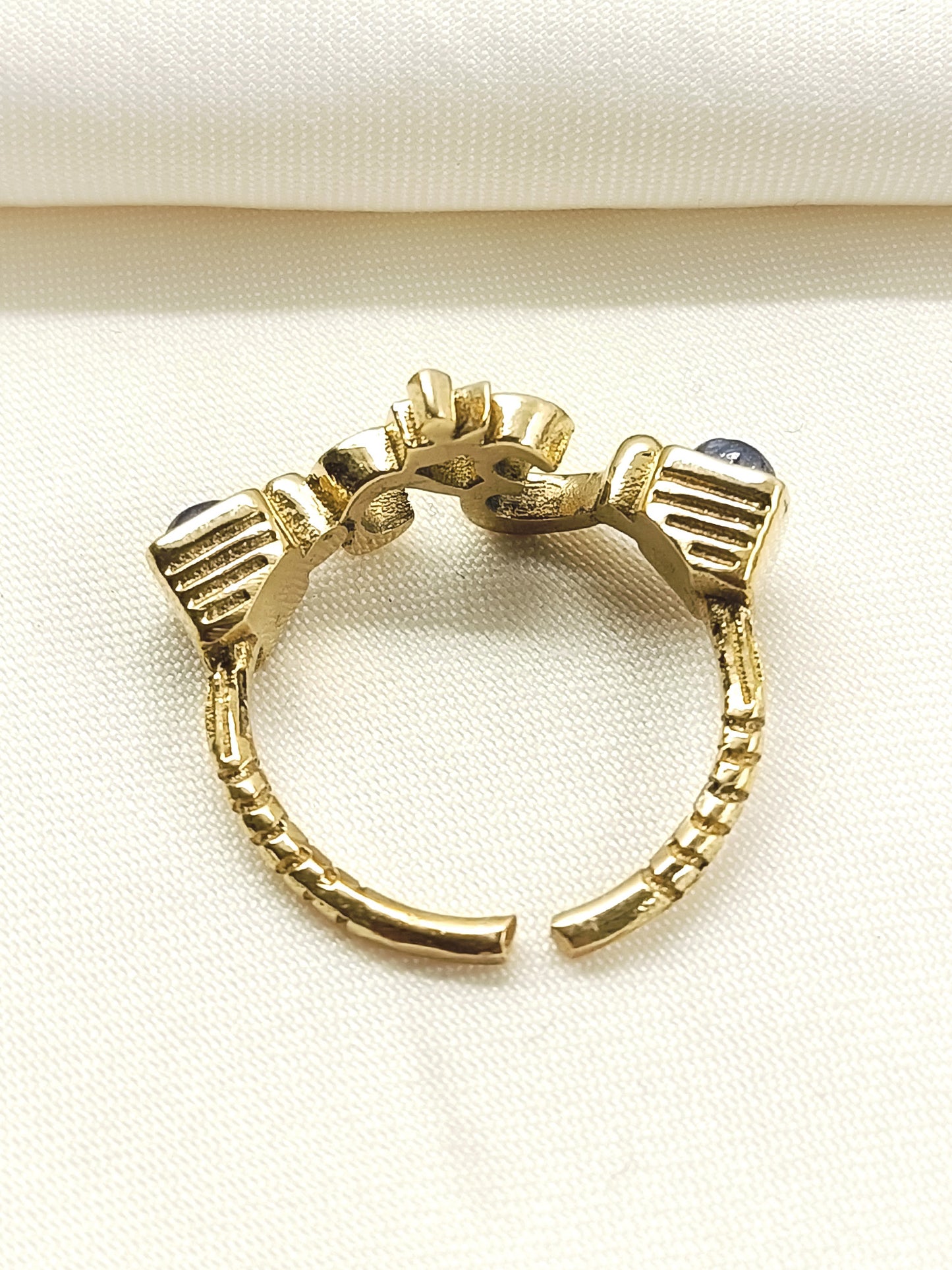Ishan Blue Men's Finger Ring