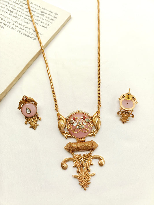 Shazahna Baby Pink Boutique Necklace Set