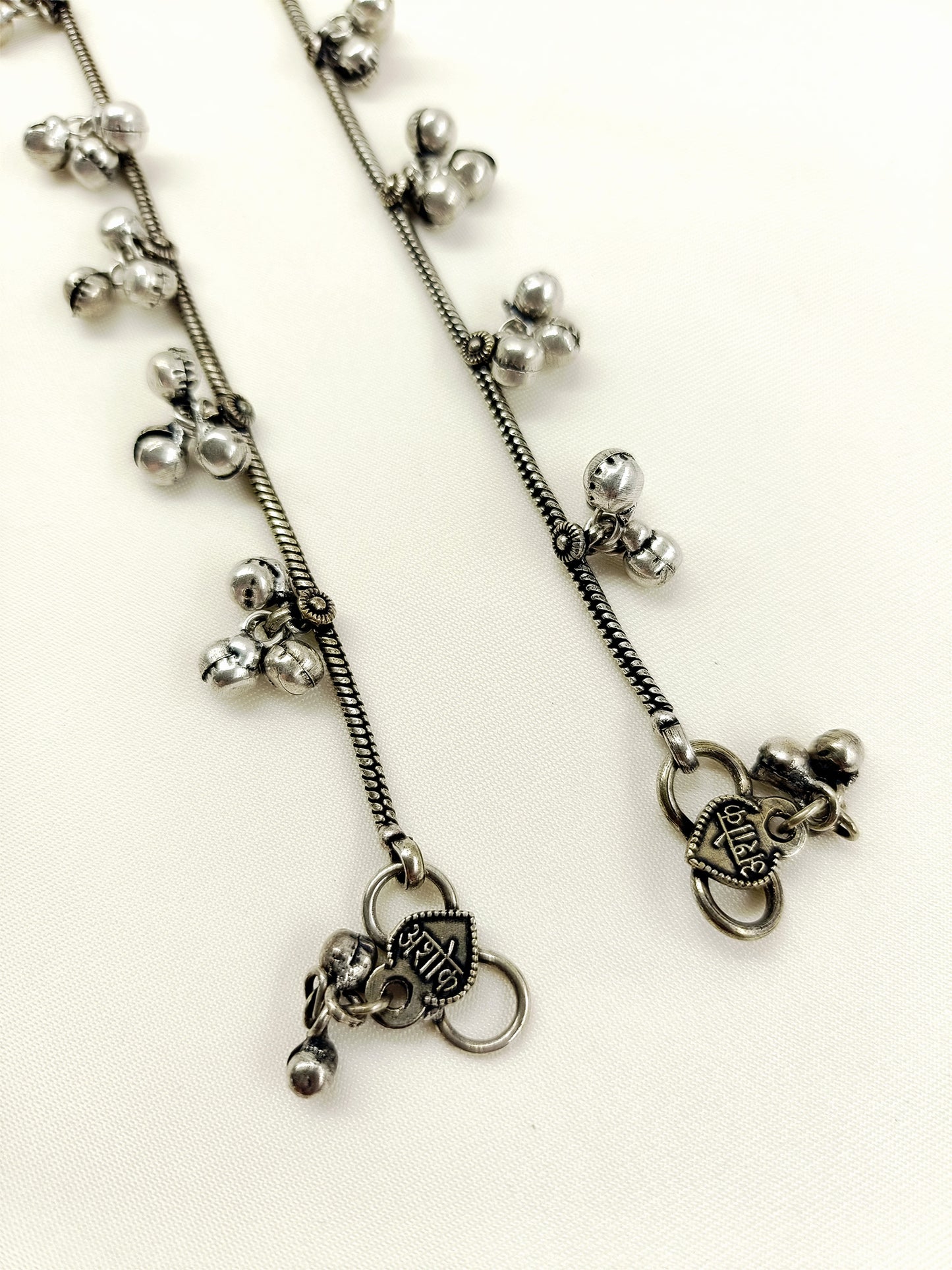 Epshita Plain Oxidized Ghungroo Chain Anklets