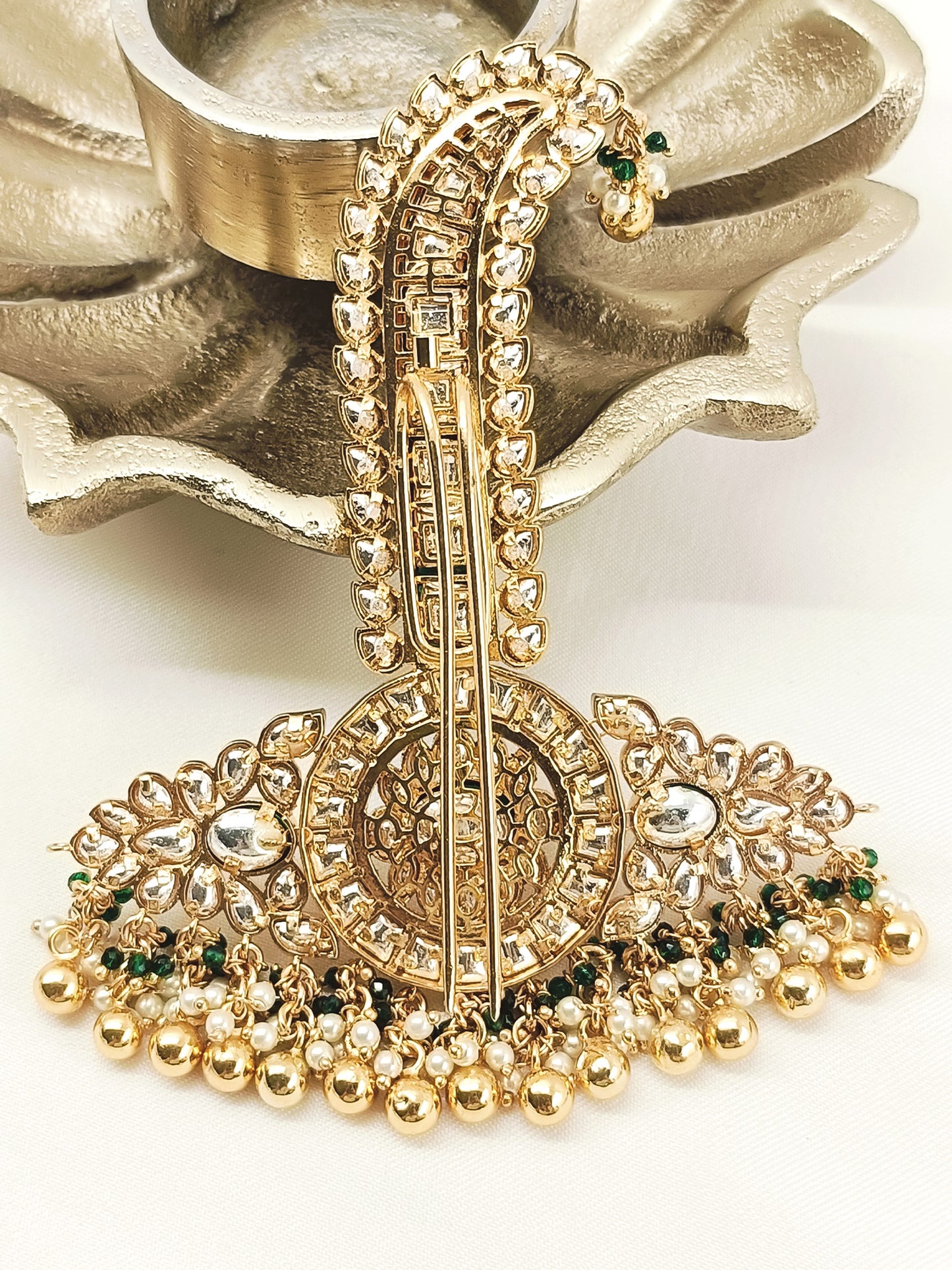 Anish Green Dulha Kalgi