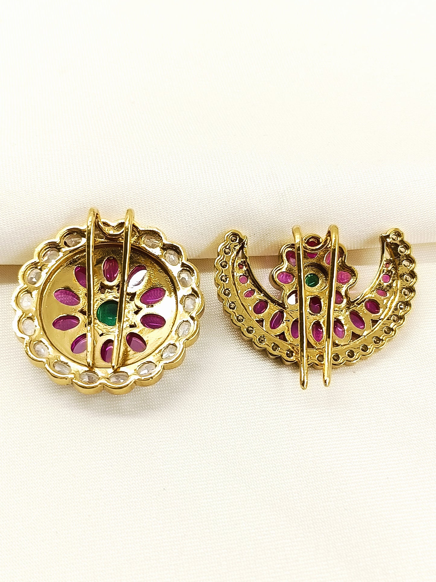 Nivisha R&G Surya Chandra Rakodi / Kemp Hair Clip