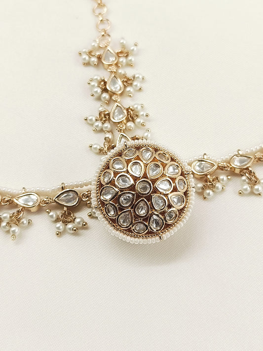 Aadhya White Kundan Mathapatti