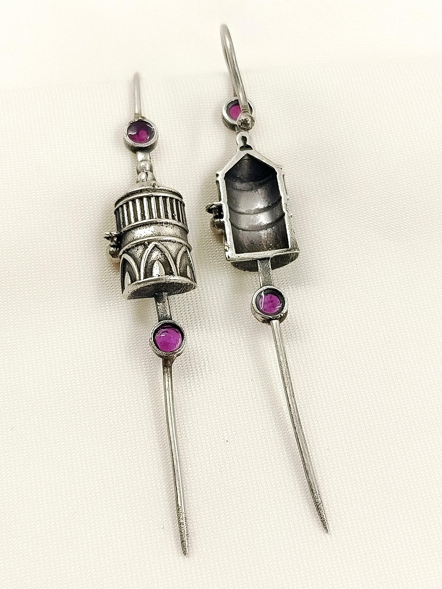 Isharv Ruby Men's Earcuff
