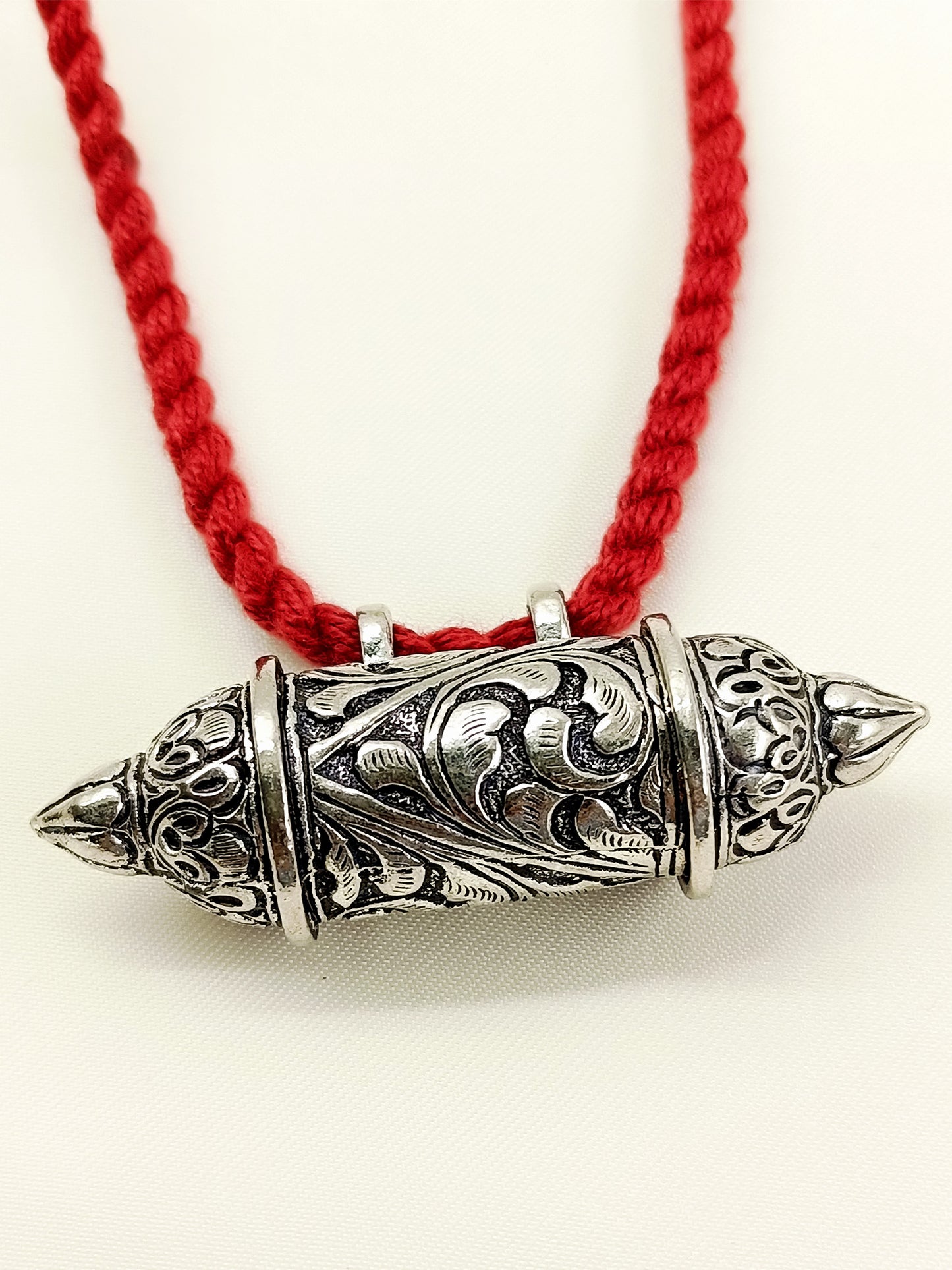 Runal Maroon Oxidized Tabiz Men's Neckpiece