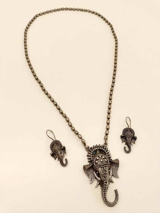 Neety Ganesha Oxidized Pendant Set