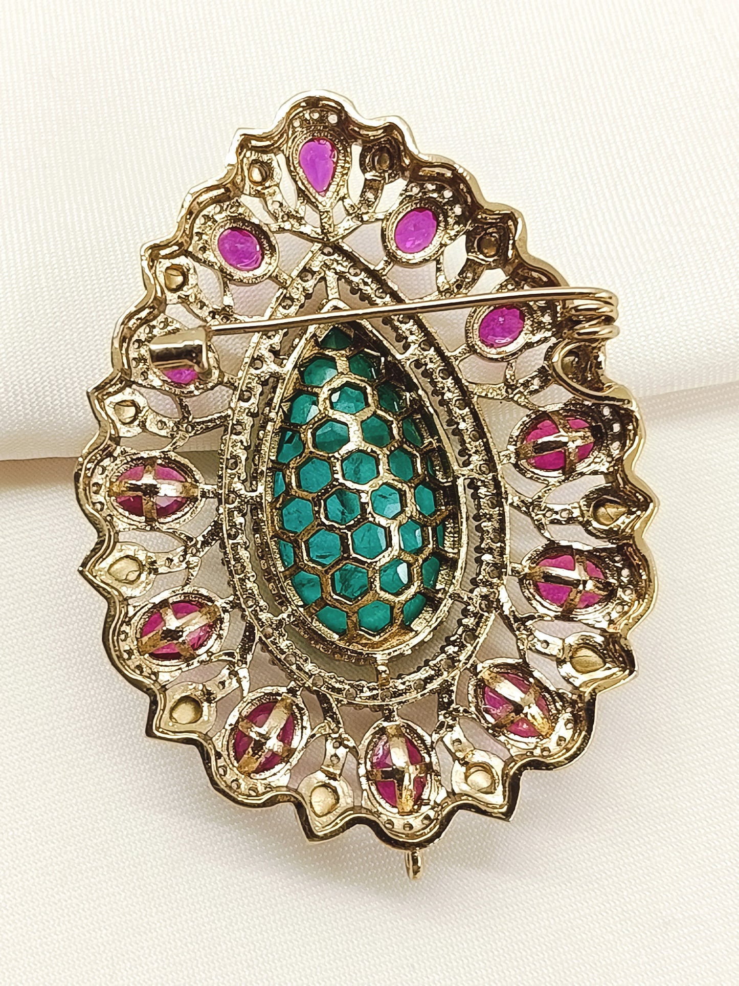 Anuruddh R&G Men's Brooch