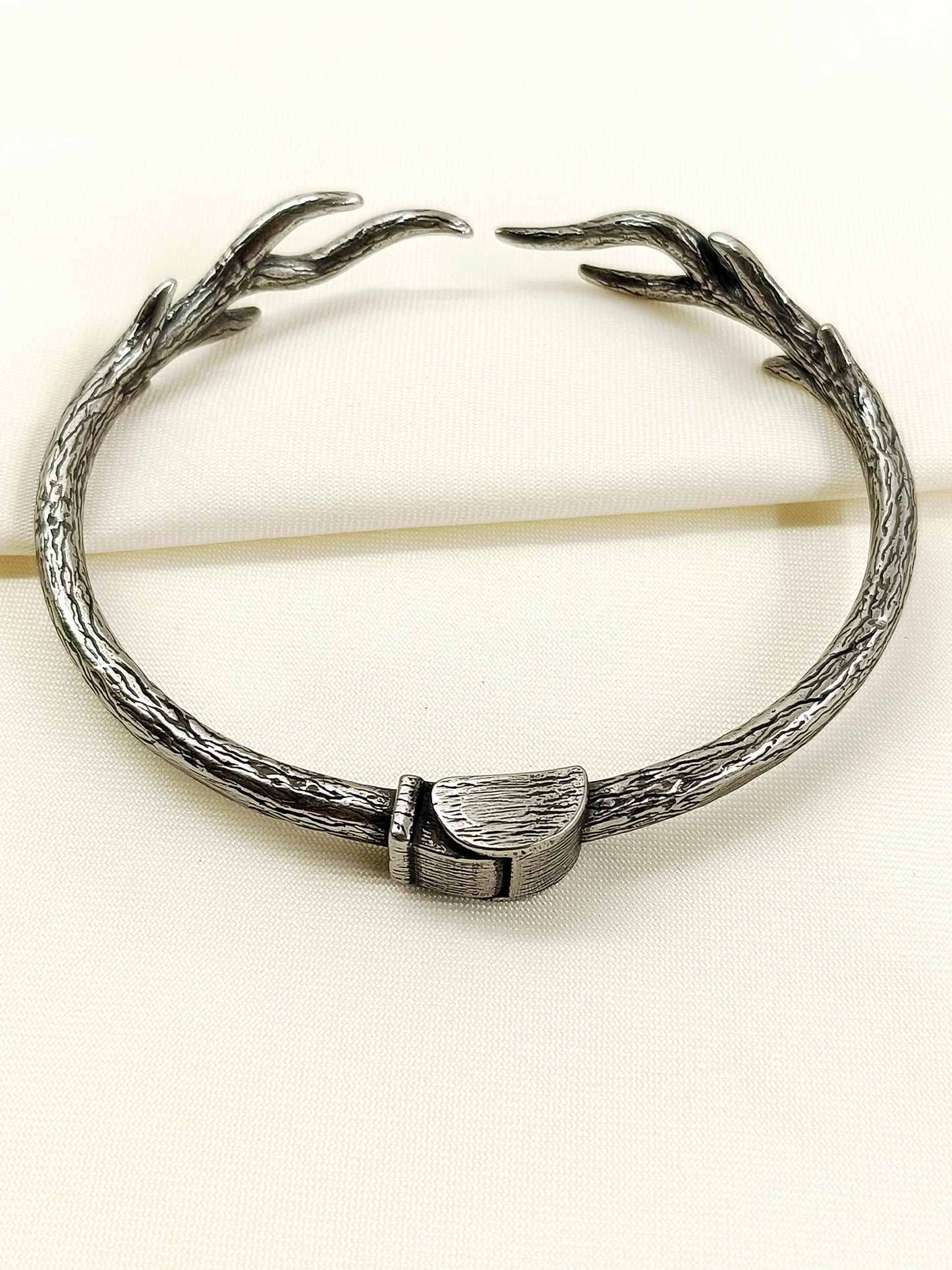 Yuvi Wild Antler Gun Metal Men's Bracelet