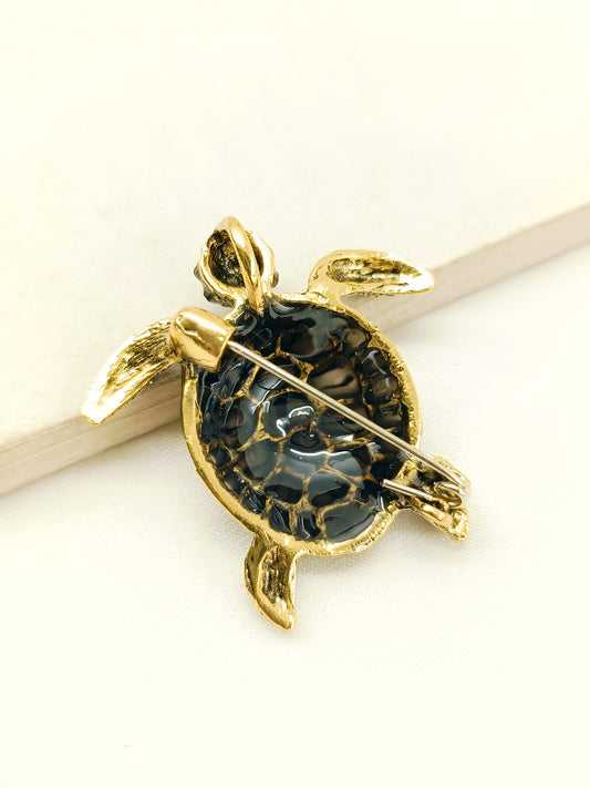 Vaishvi Tortoise Men's Brooch