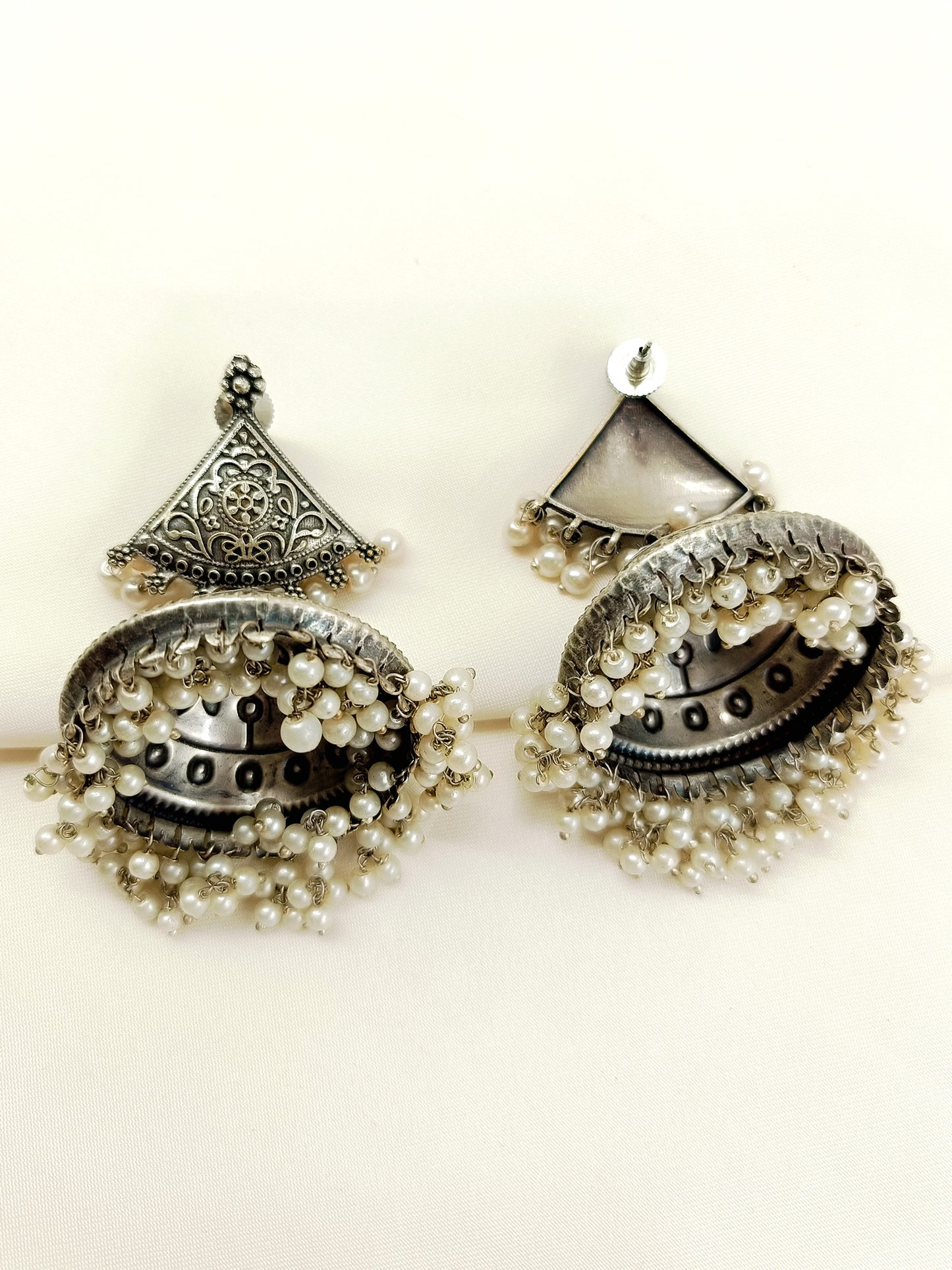 Chetaki White Pearl Oxidized Jhumki