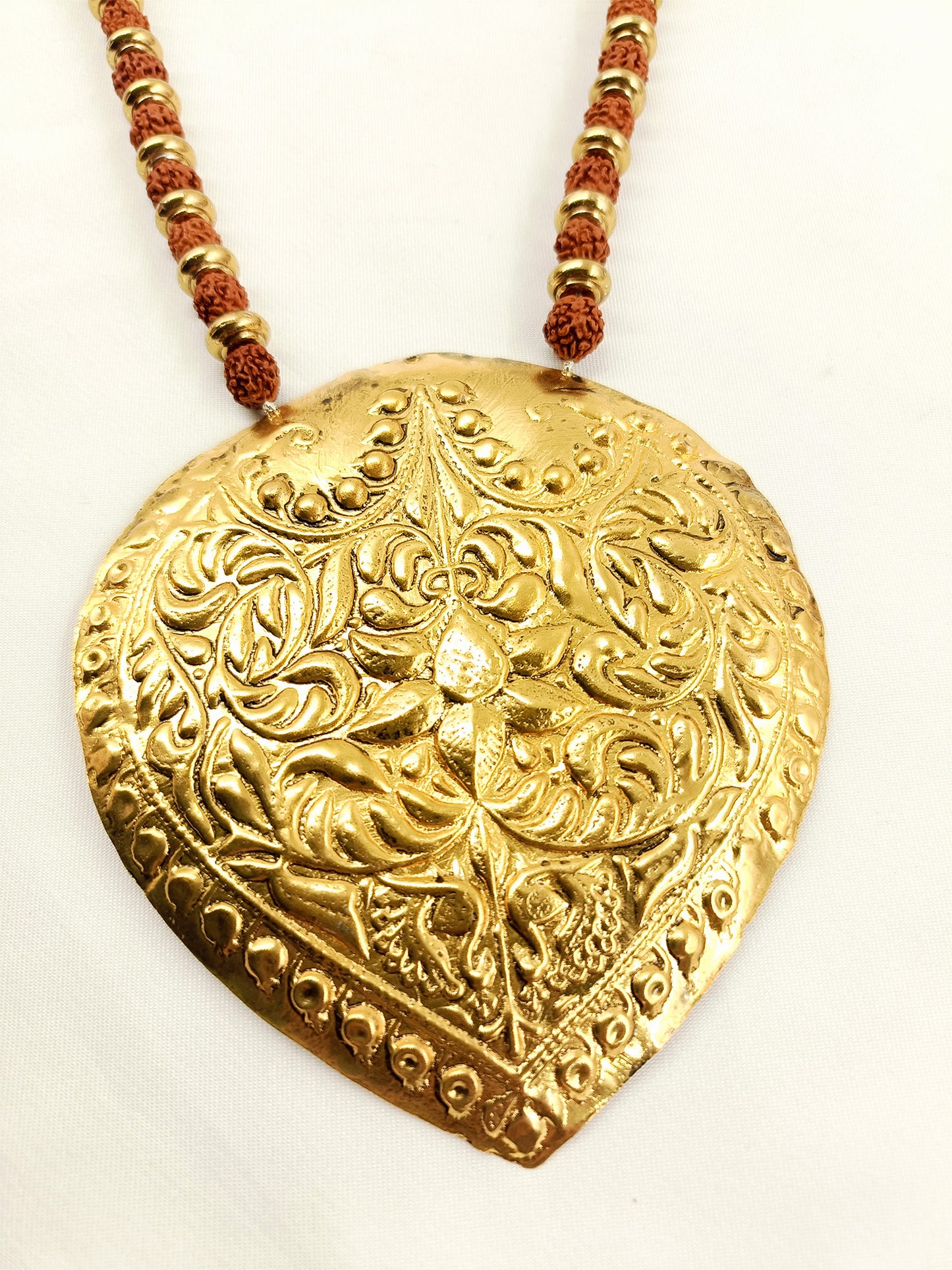 Shivraj Golden Men's Neckpiece