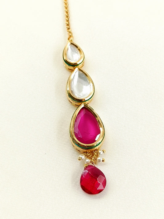 Avneet Ruby Kundan Teeka