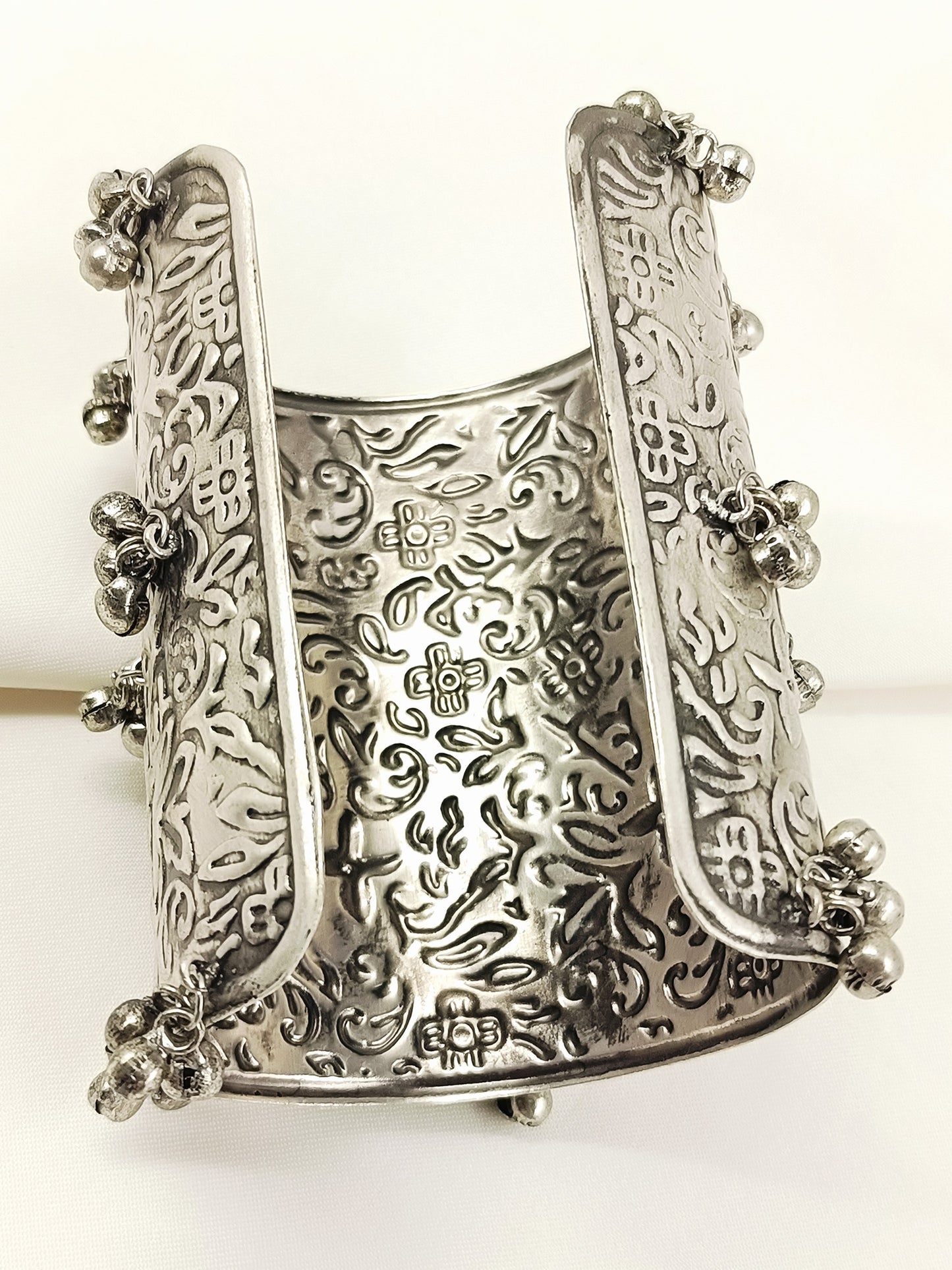 Askarya Firozi Fusion Broad Oxidized Bracelet