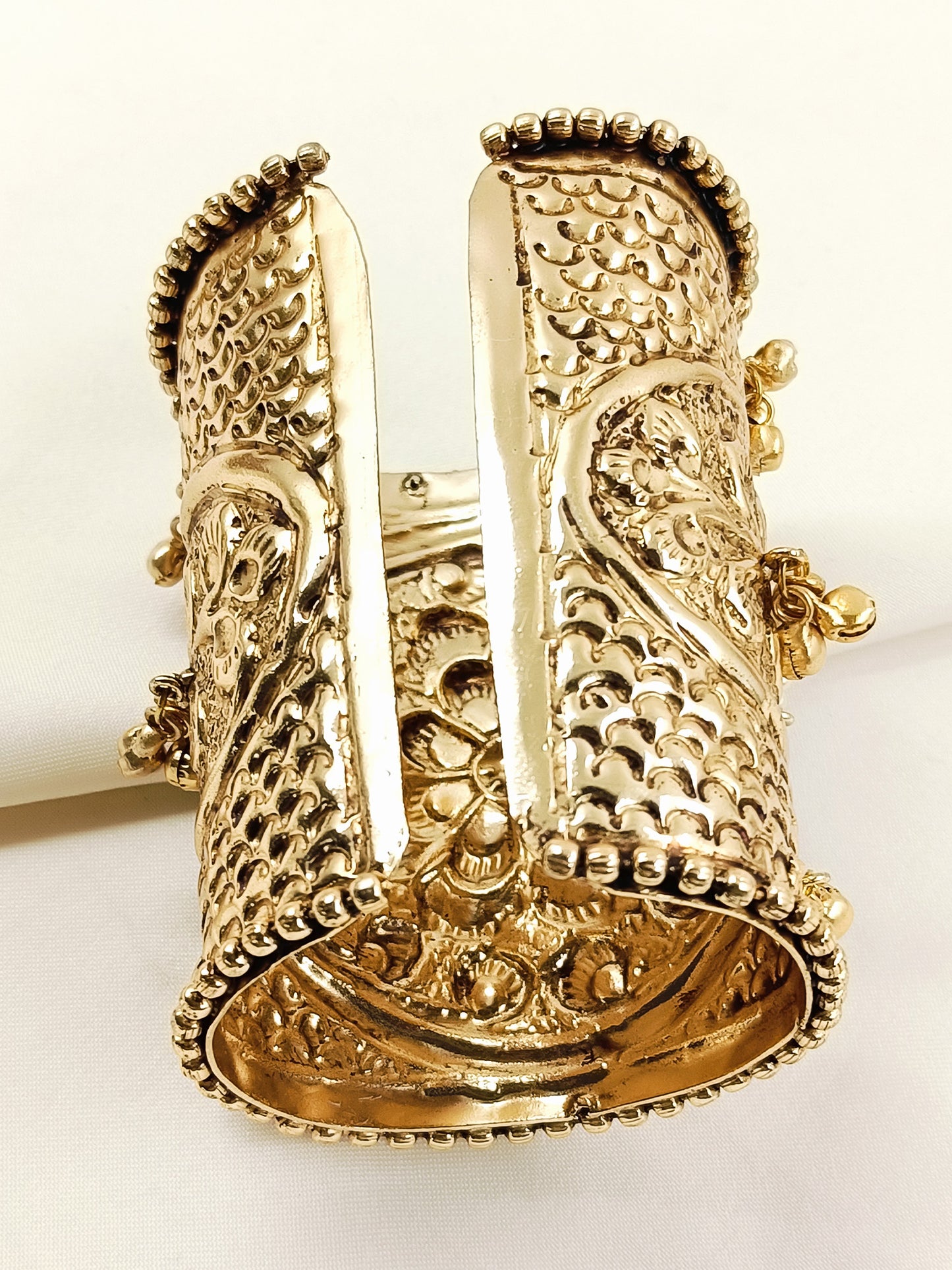 Asfiya Multicolor Meenakari Peacock Fusion Oxidized Bracelet