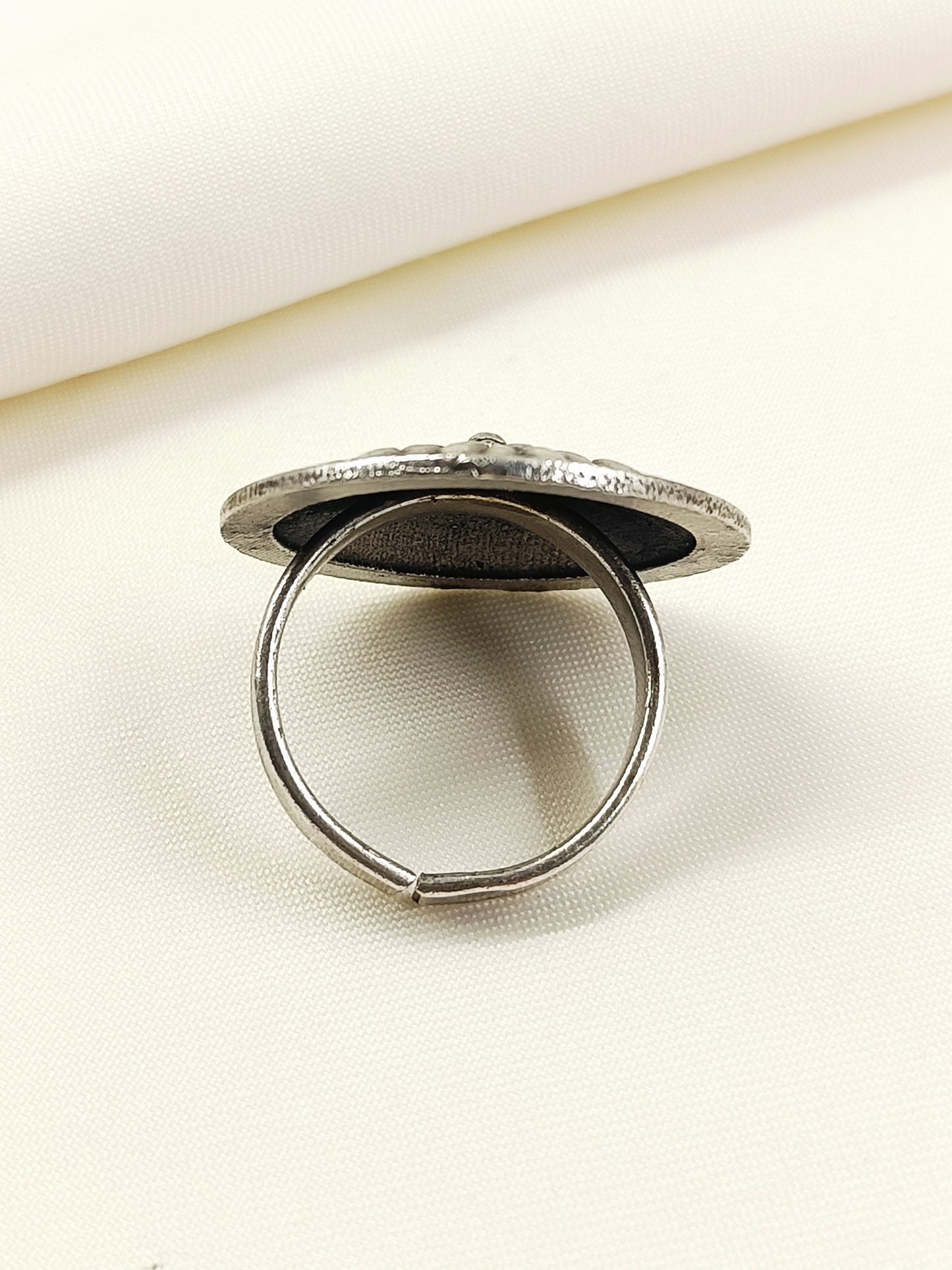 Samanth Plain Men's Finger Ring