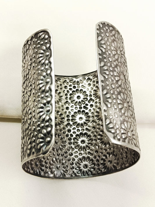 Sutaradhya Silver Oxidized Bracelet