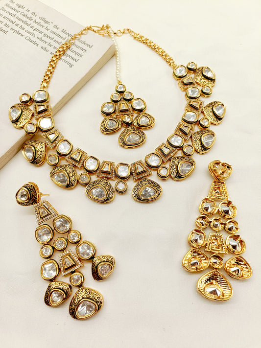 Pranjali White Kundan Necklace Set