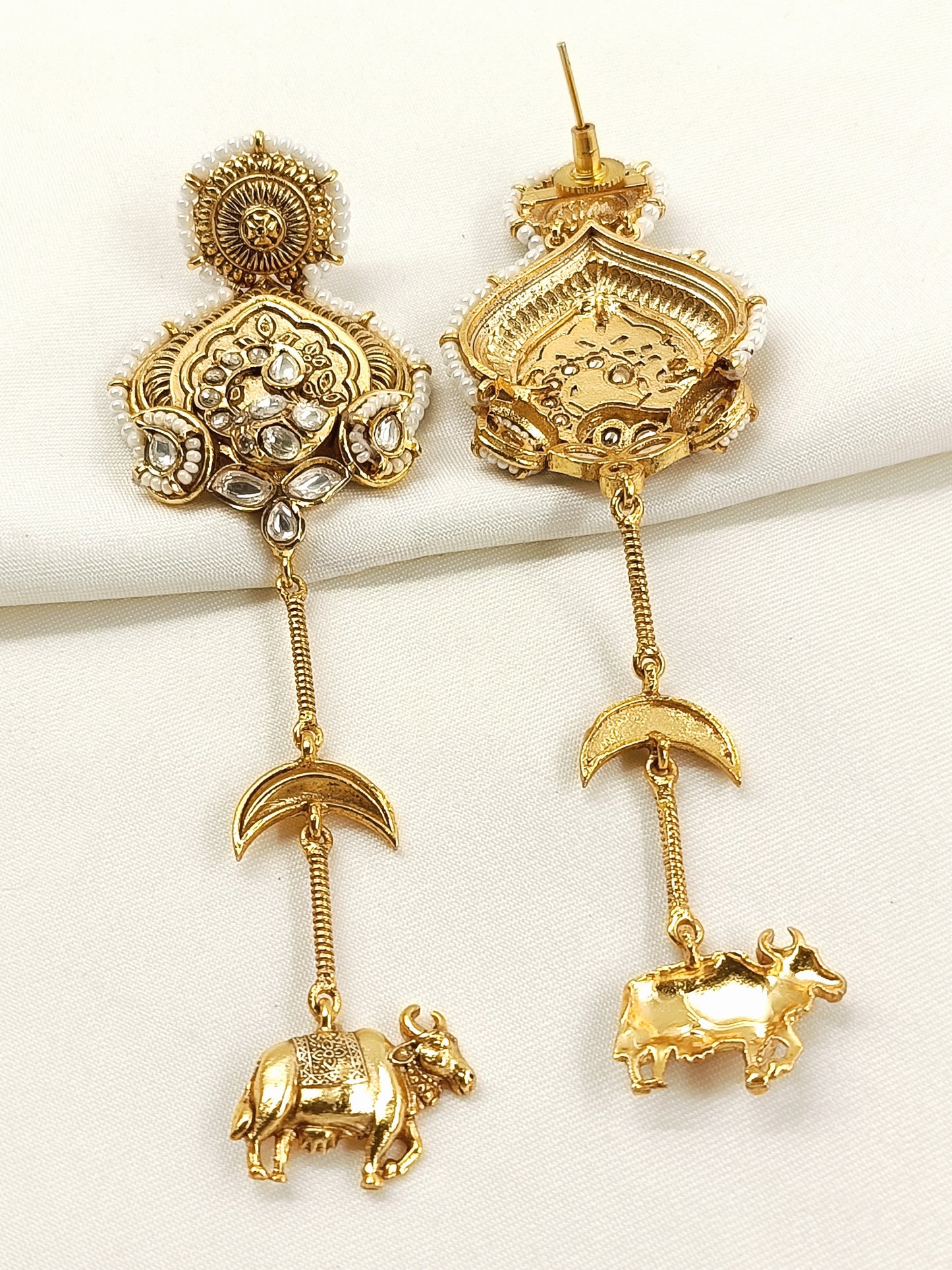 Ishi White Antique Earrings