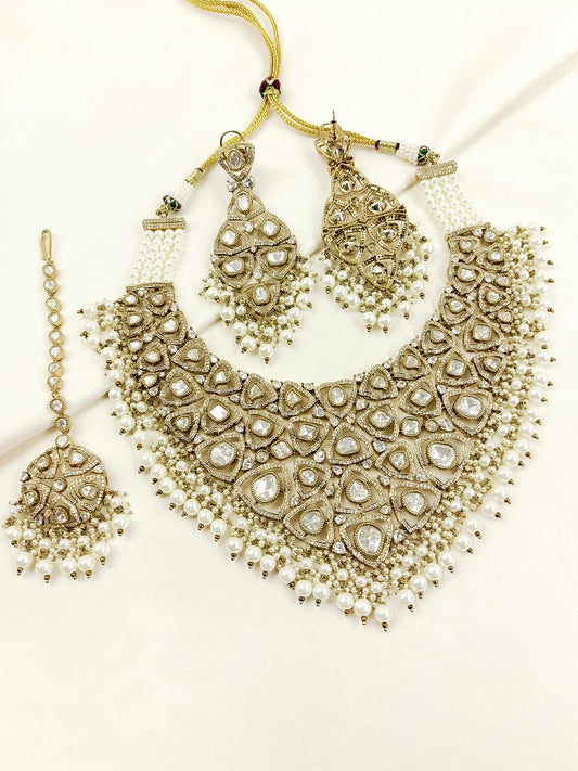 Adra White Victorian Bridal Necklace Set