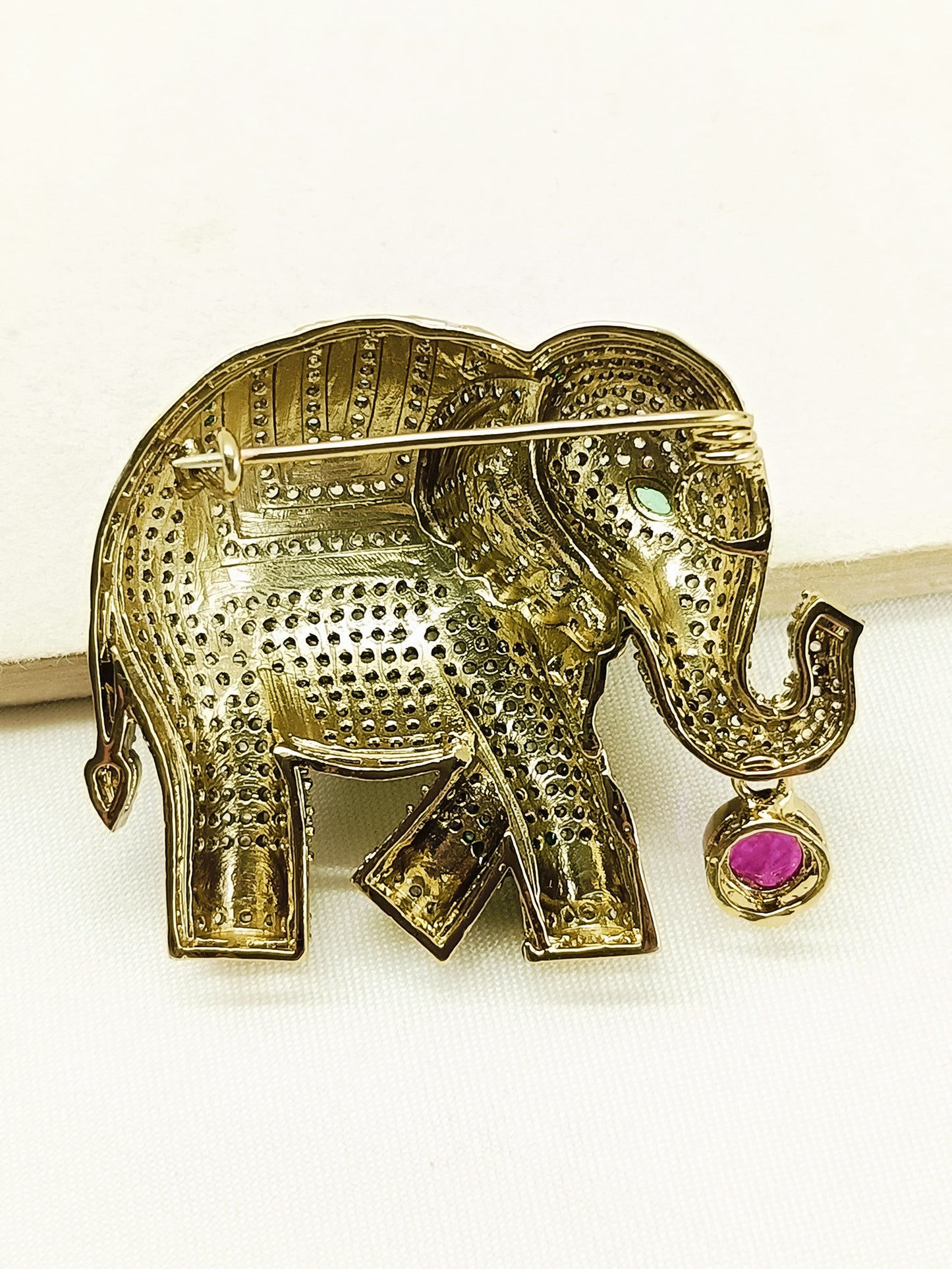 Ronak R&G Elephant Brooch