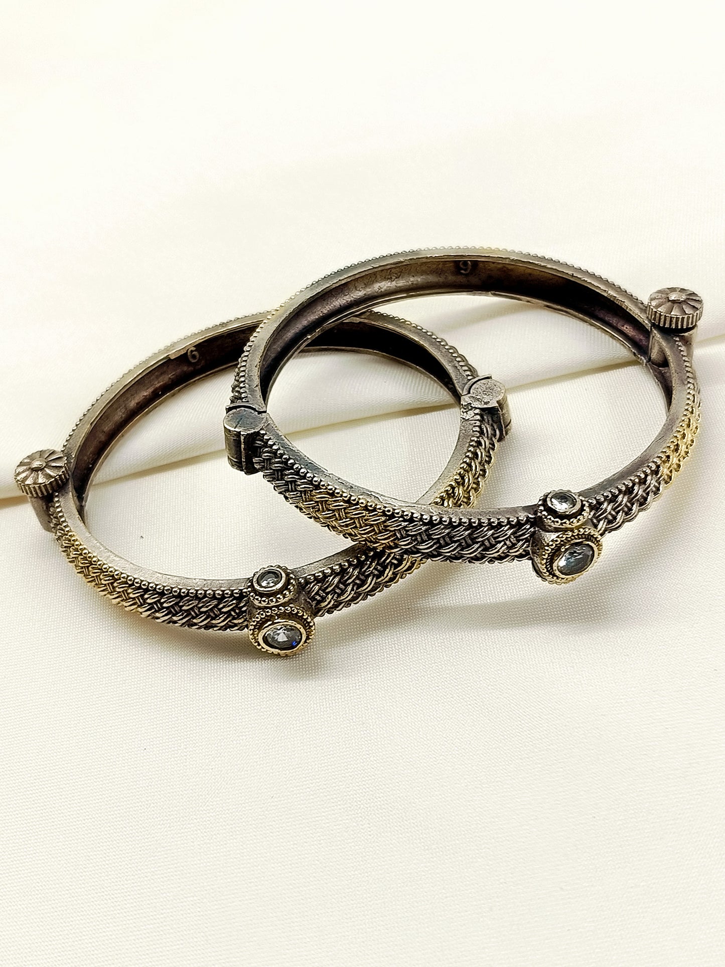 Abhinta White Oxidized Bangles