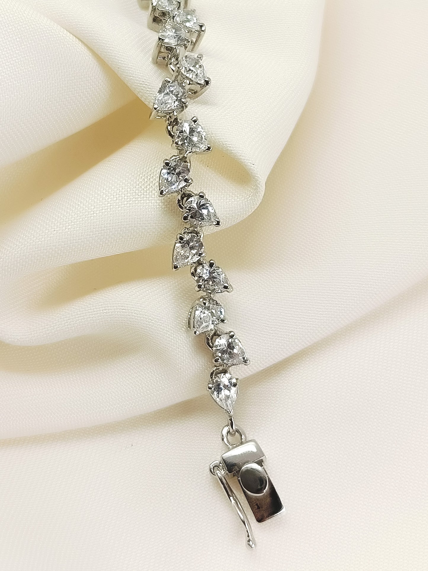 Shama White 92.5 Silver American Diamond Bracelet