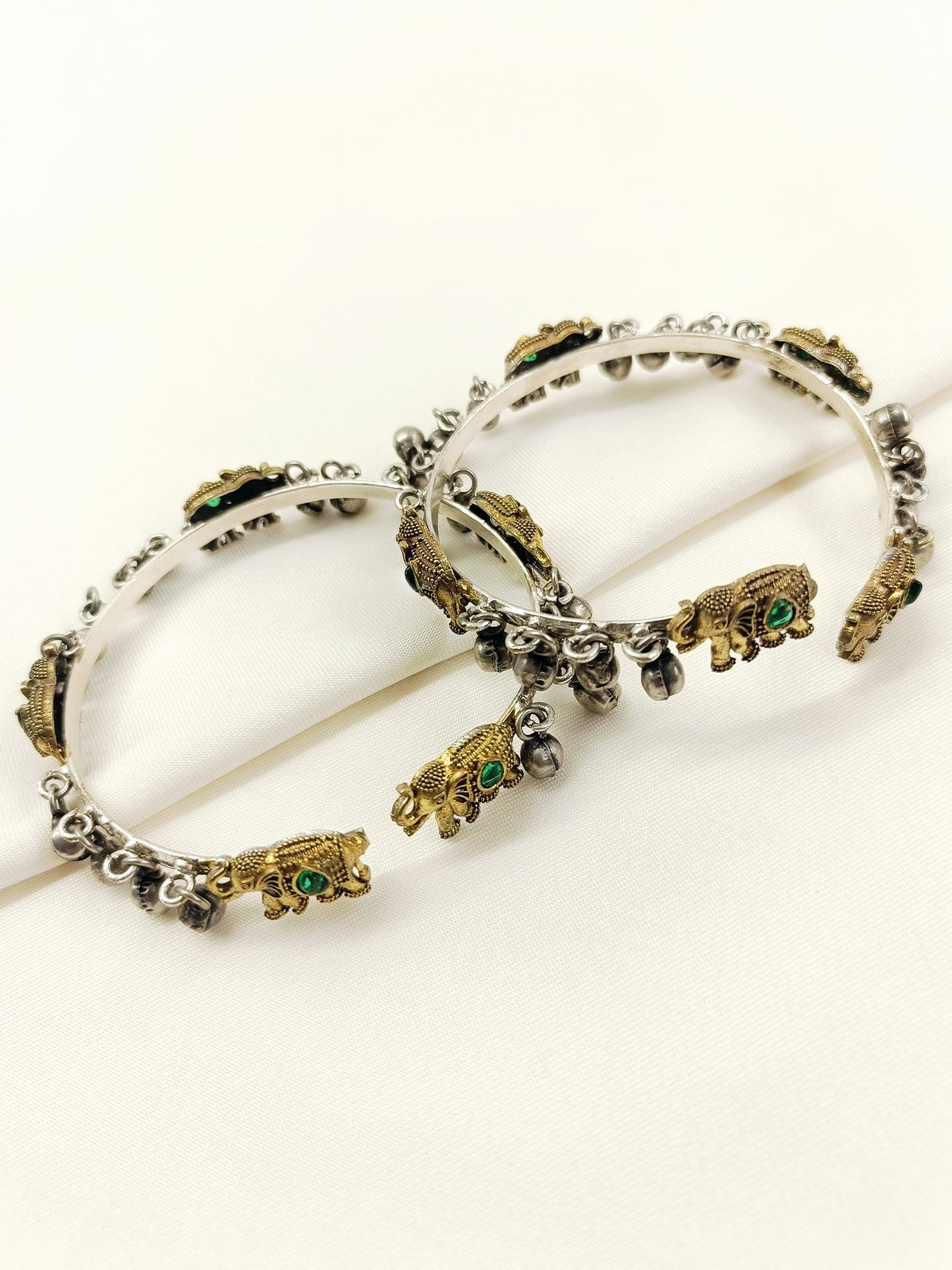 Aarya Green Gajraj Ghungroo Oxidized Bangles