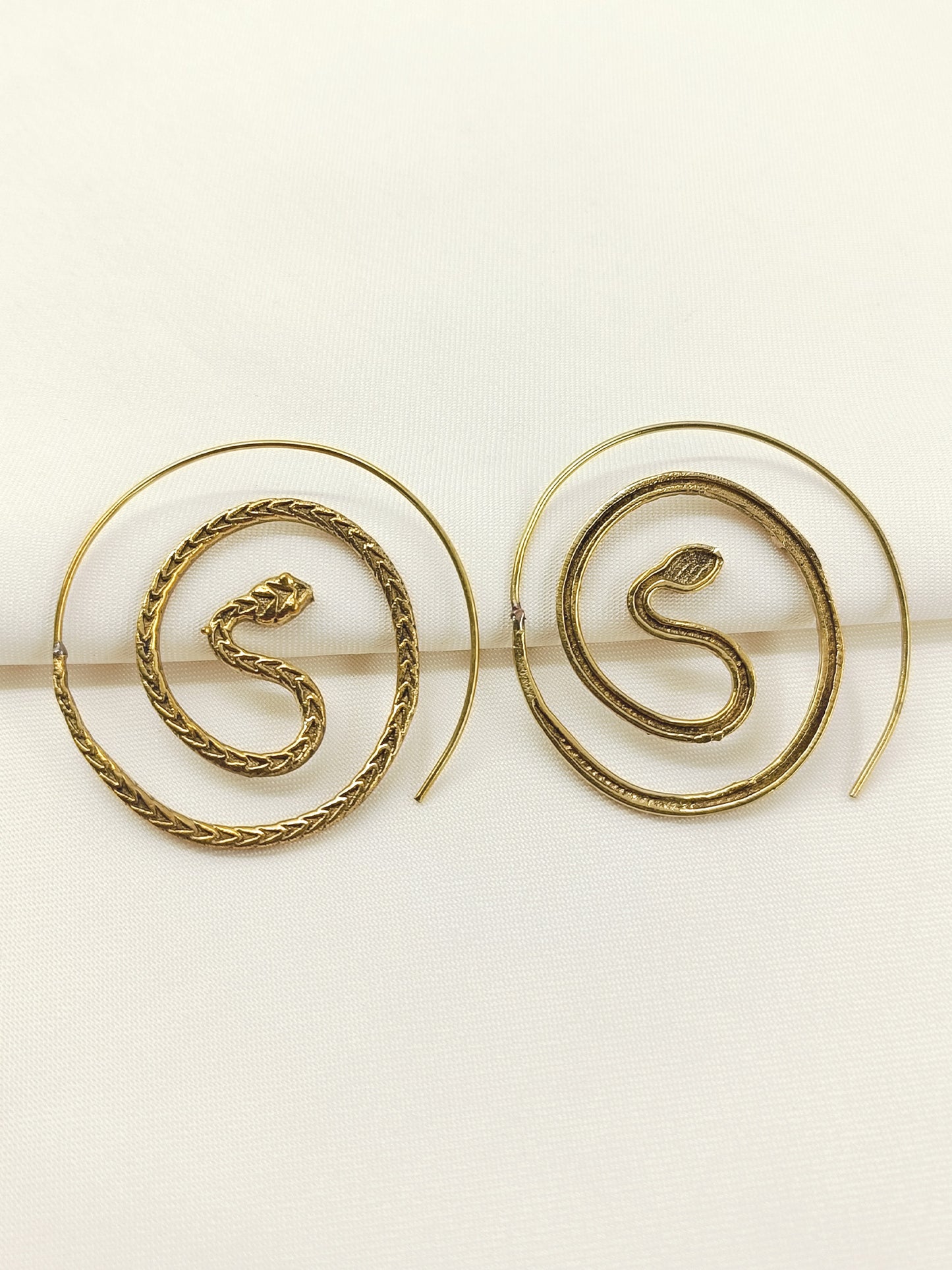 Navdha Golden Men's Earrings