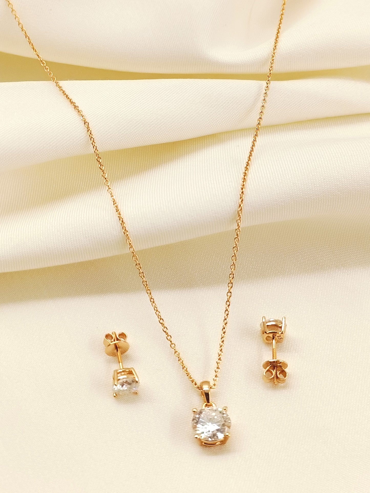 Dayera 92.5 Silver American Diamond Pendant Set