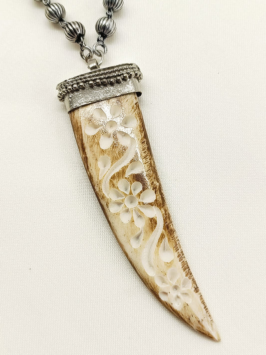 Dinaah Brown Bone Neckpiece