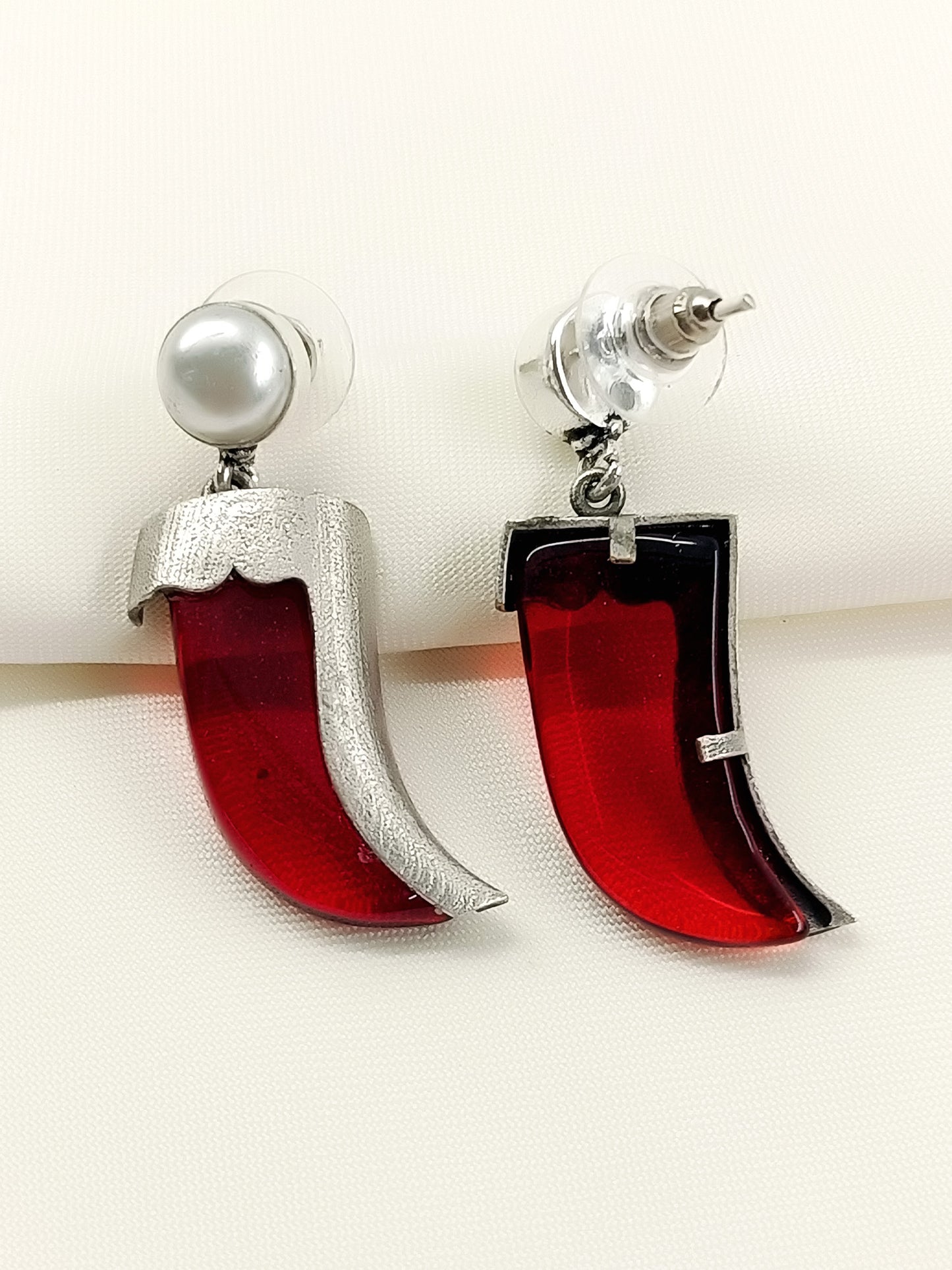 Himanshu Red Men's Earring