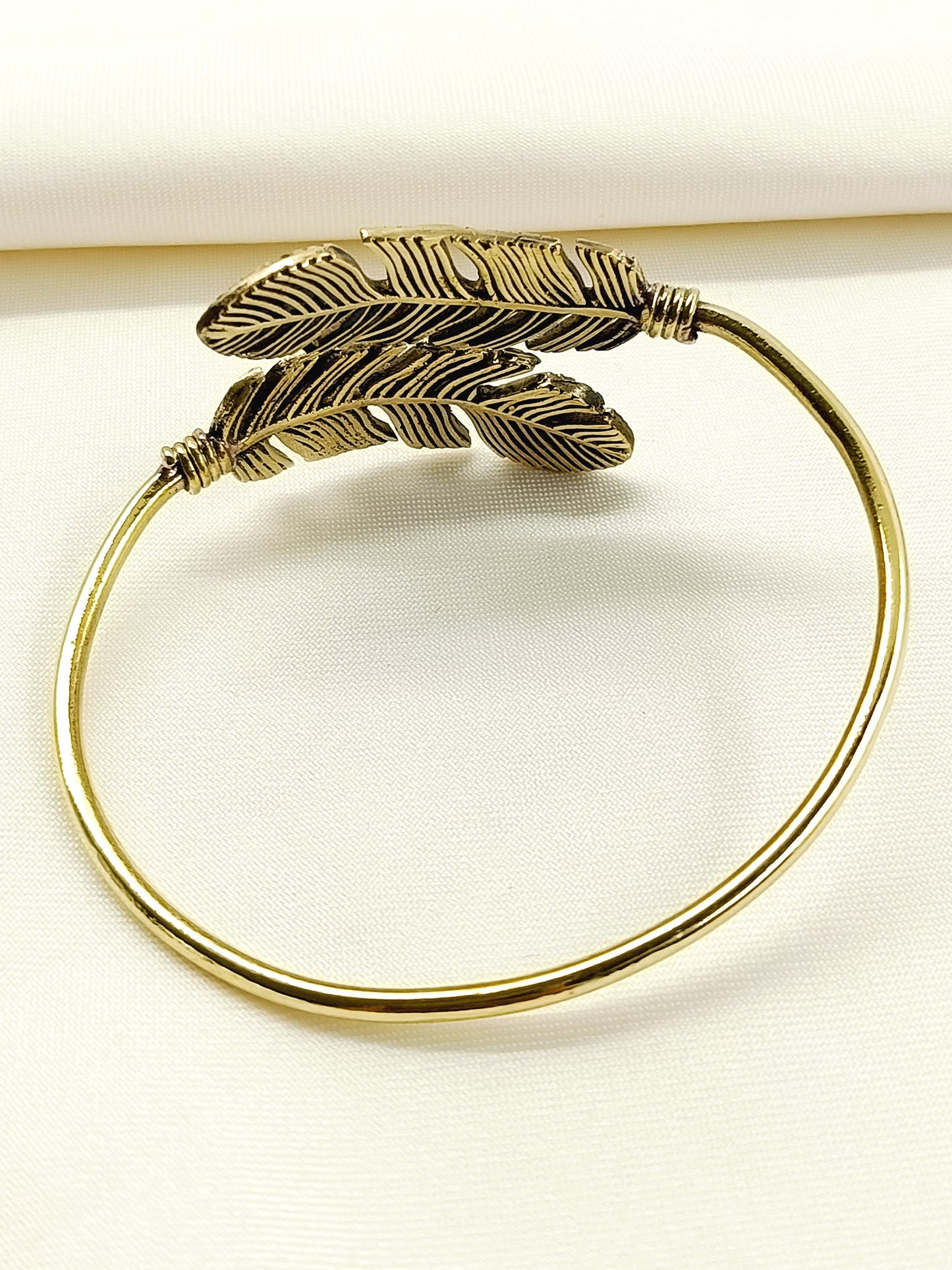 Neel Golden Men's Bracelet