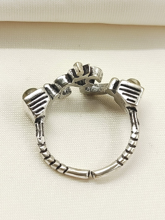 Aalamzeb Moonstone Men's Finger Ring