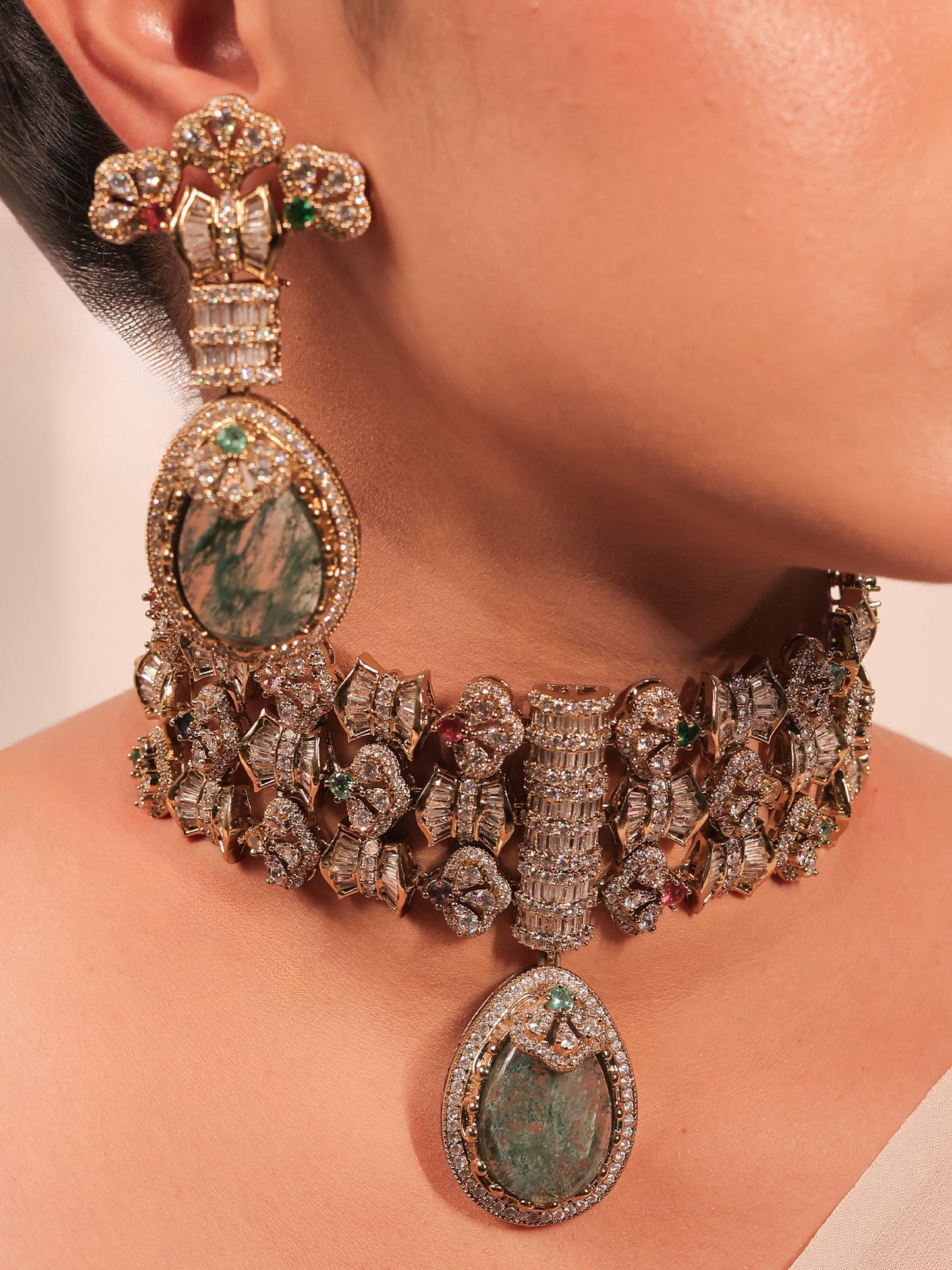 Stevie Green Boutique Choker Set