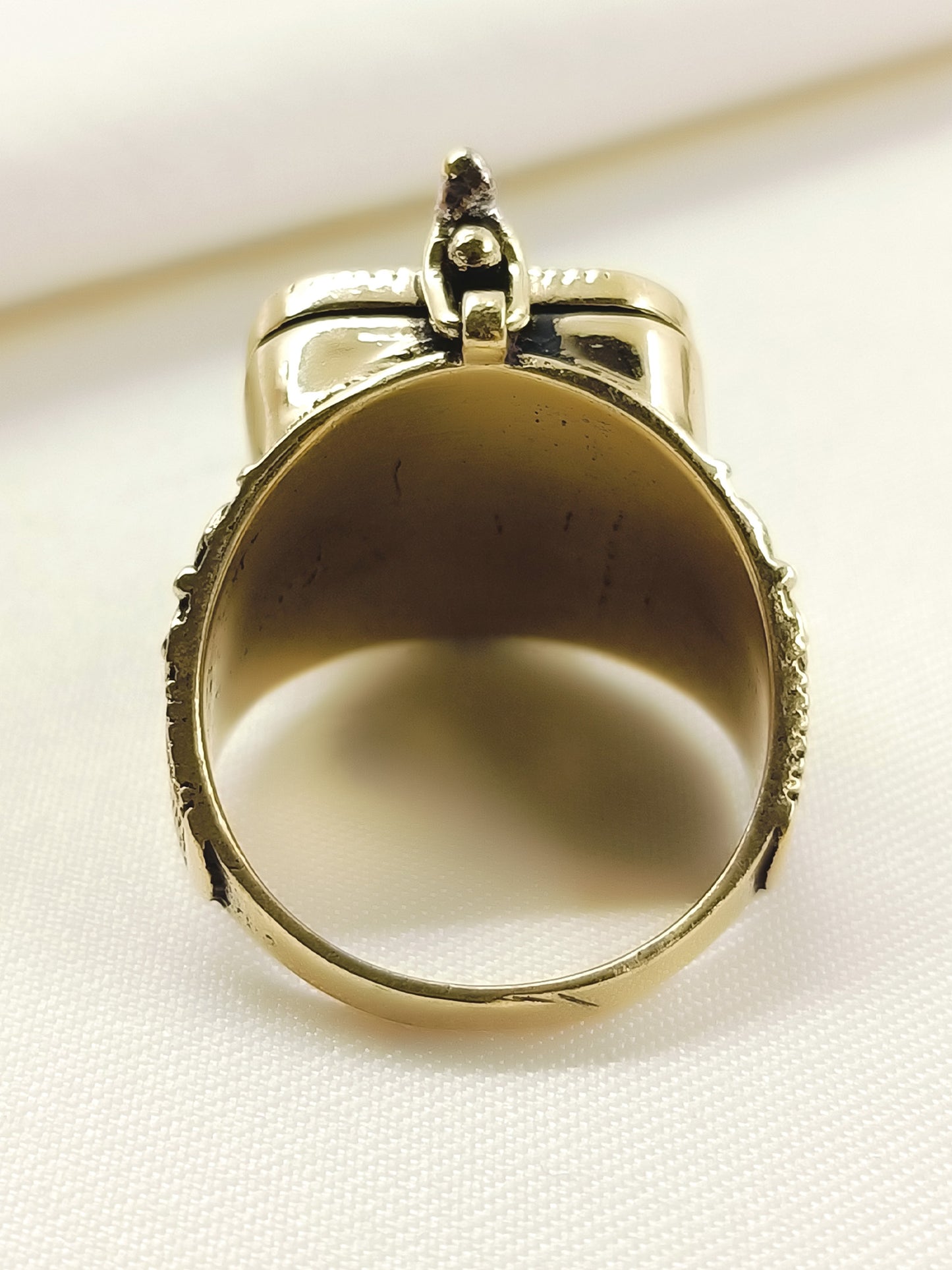 Anuruddh Mint Green Men's Finger Ring