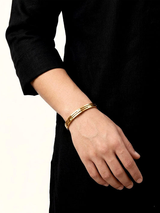 Aahan Golden Men's Bracelet
