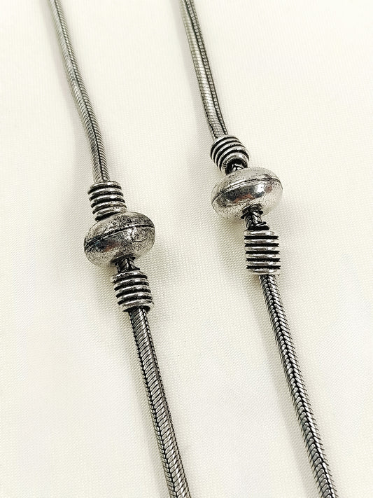 Niharika Silver Oxidized Thin Single Bead Snake Anklet Pair