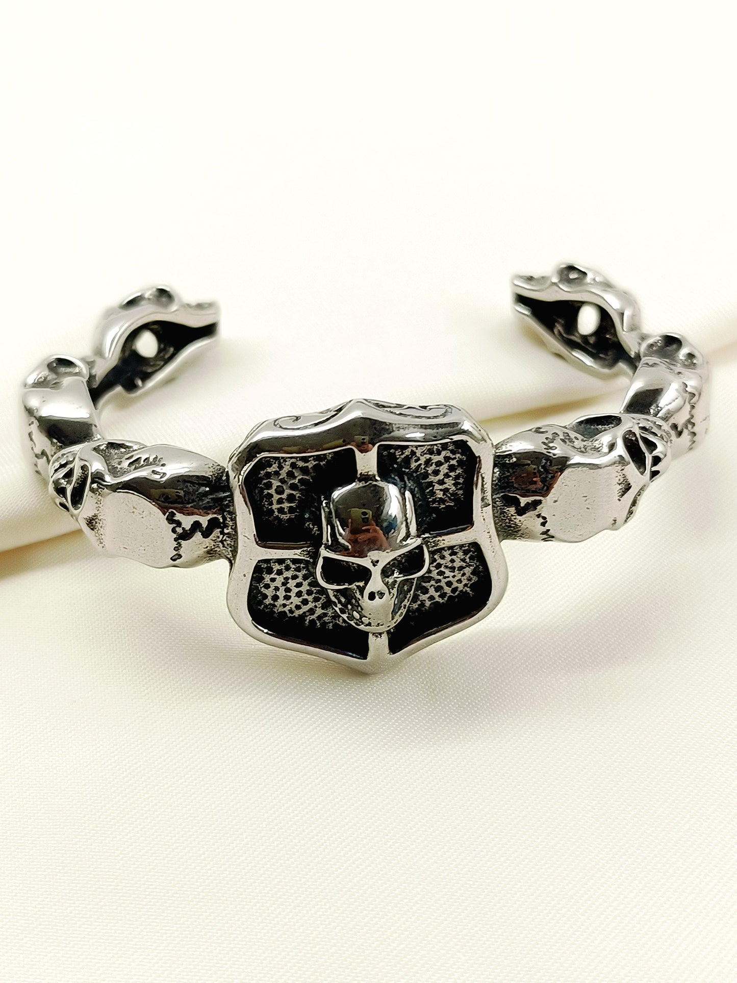 Arin Plain Men's Bracelet