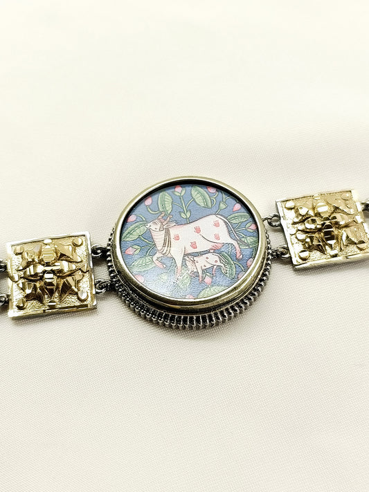 Ayansh Kamdenu - Gau Mata Pichwai Men's Neckpiece