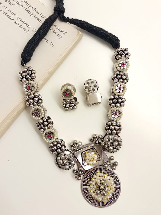 Elaina Maroon Oxidized Necklace Set