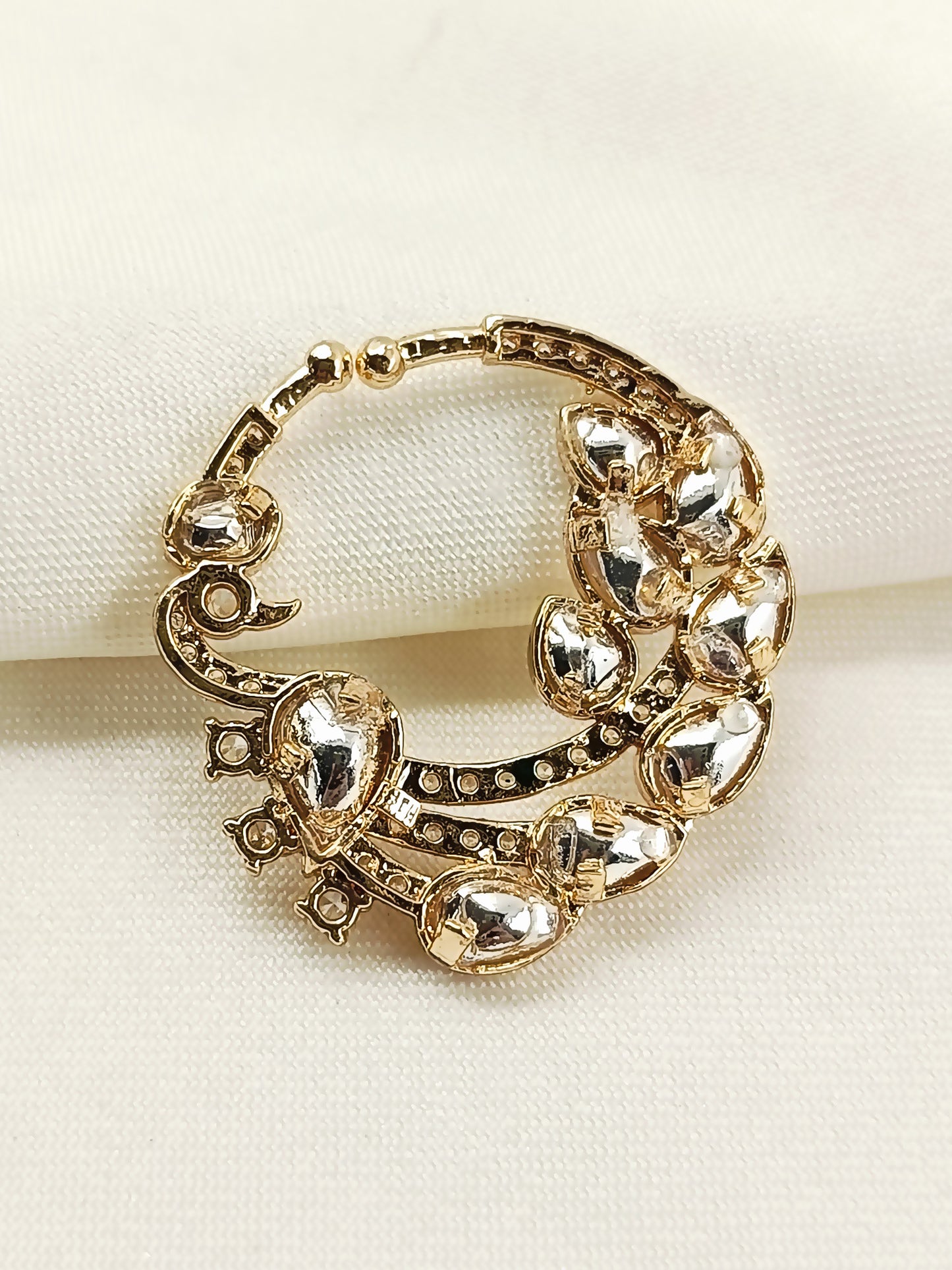 Kriday Peacock White Kundan Nath