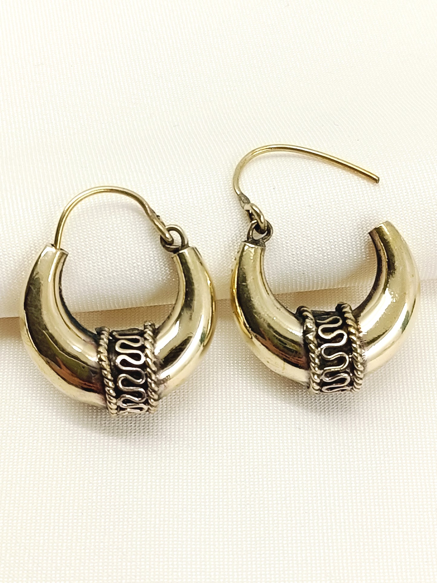 Divit Golden Men's Earring