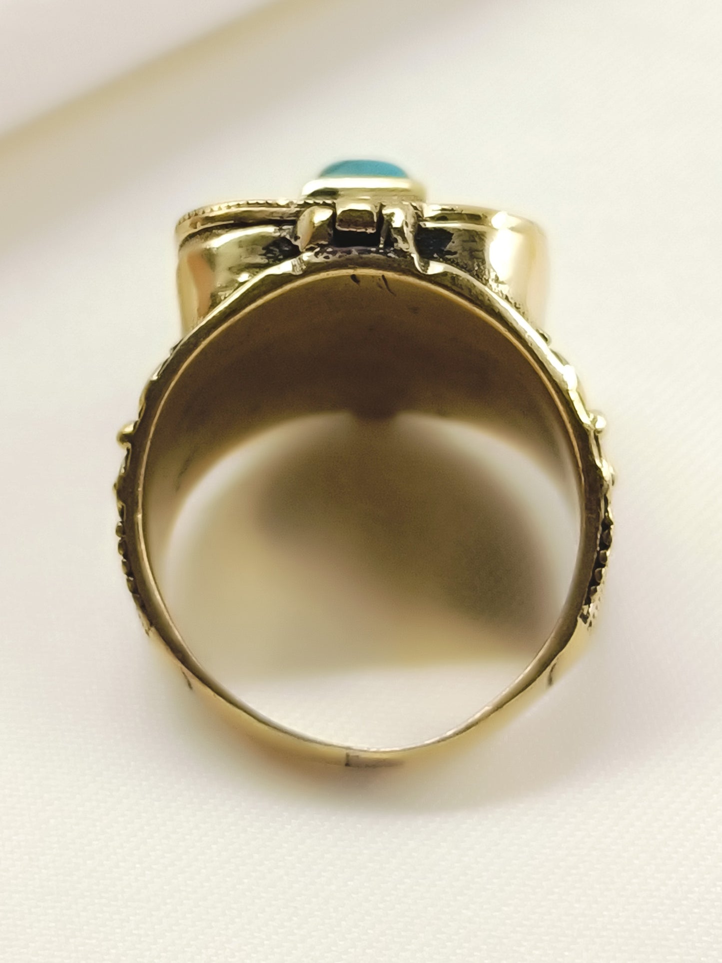 Aathirai Firozi Men's Finger Ring