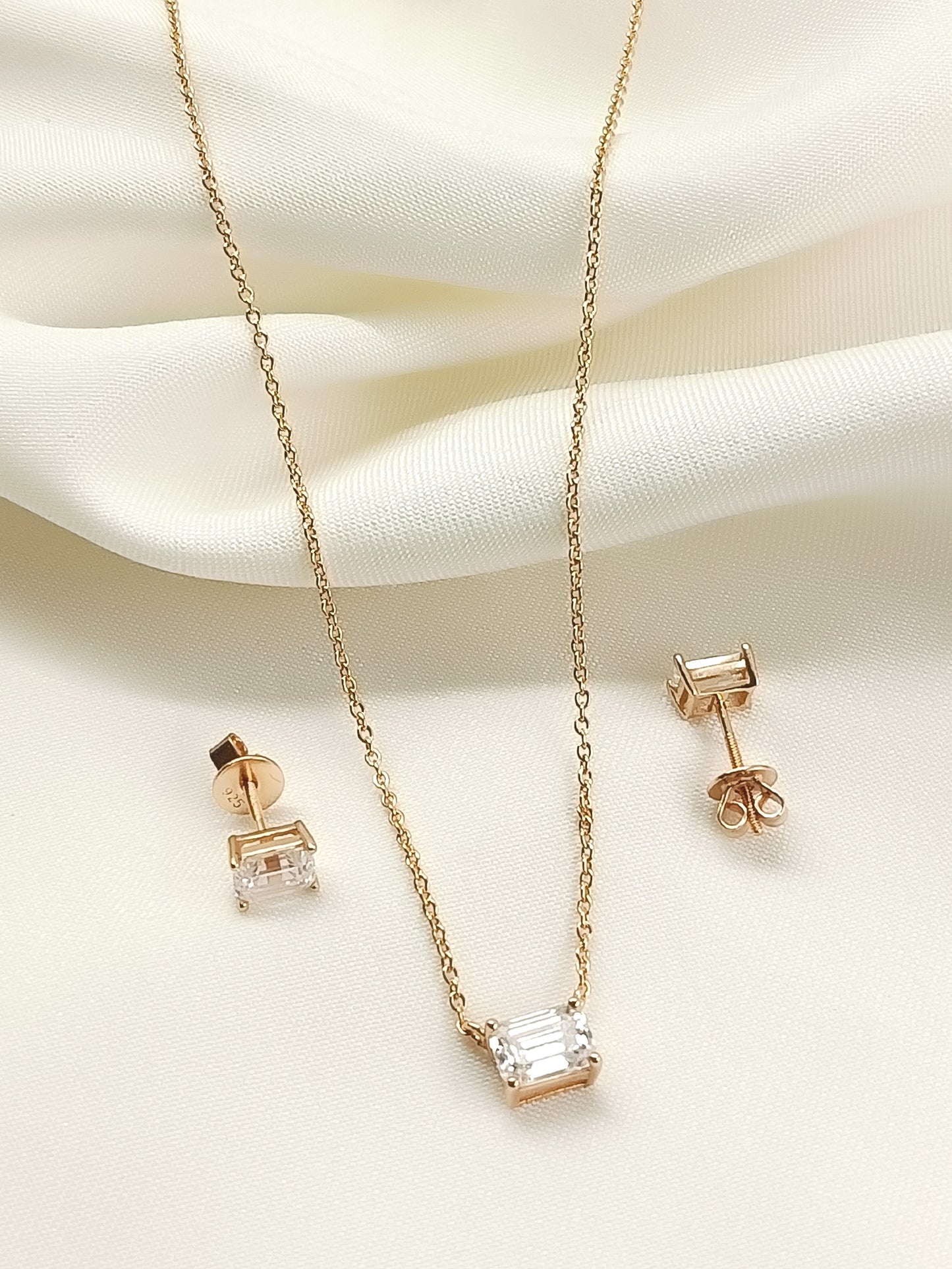Harsha 92.5 Silver American Diamond Pendant Set