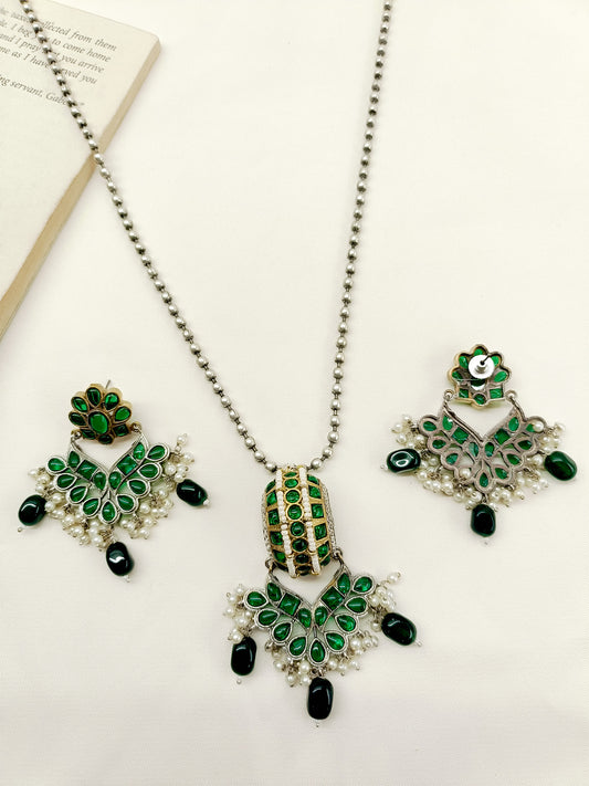 Kanchi Green German Silver Oxidized Pendant Set