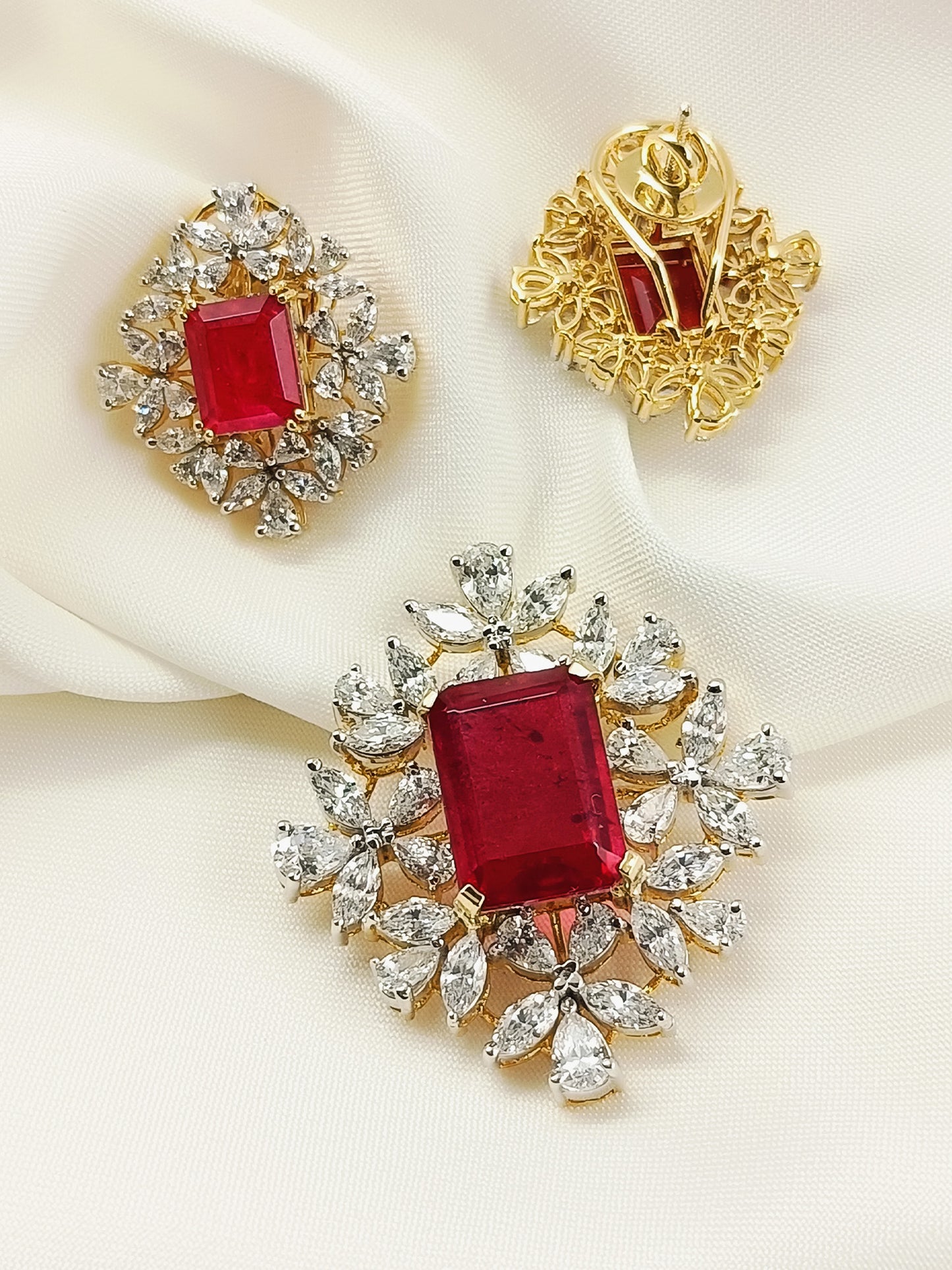 Anthea Ruby 92.5 Silver Swarovski Stone Pendant Set