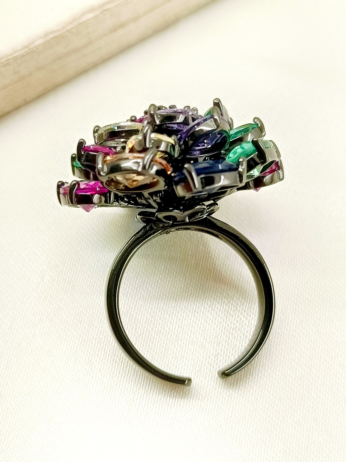 Bulan Multi Colour Victorian Finger Ring