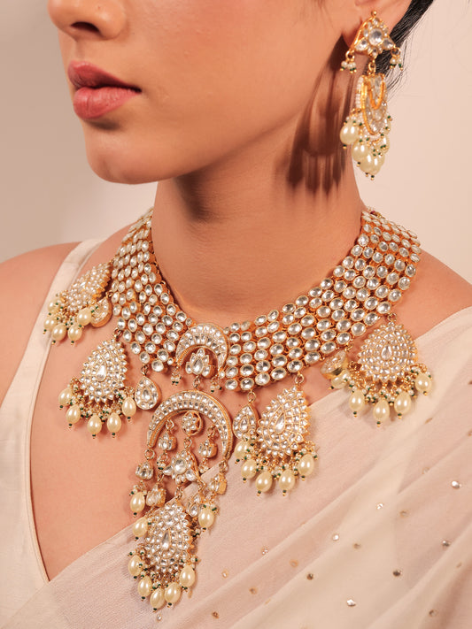 Omisha White Kundan Necklace Set